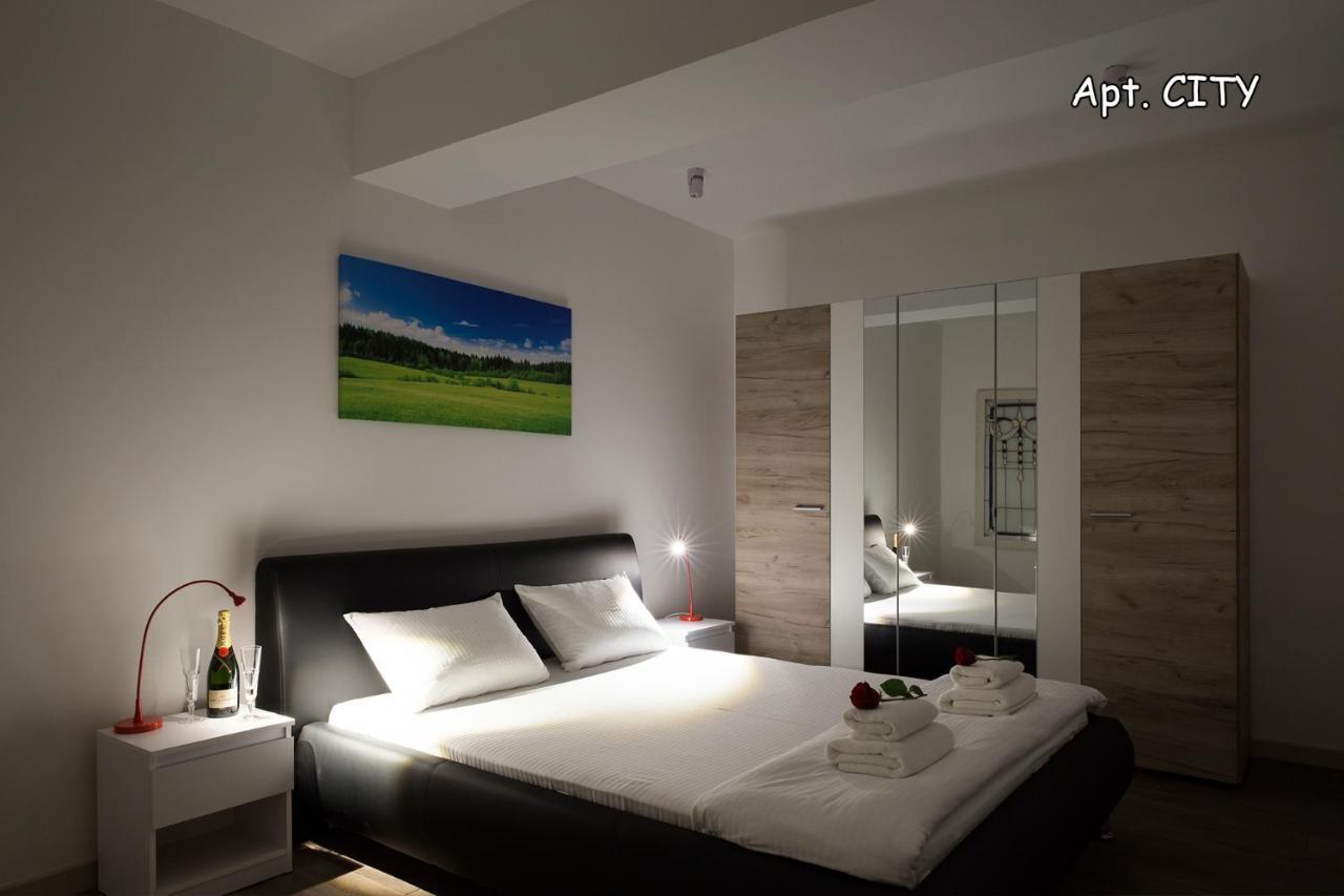 City Holliday Lux Belgrád Kültér fotó